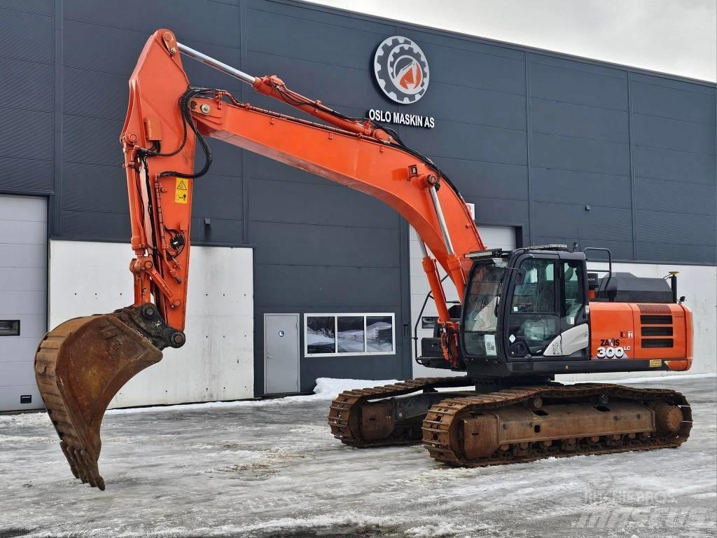Hitachi ZX 300 LC-6 Pásová rýpadla