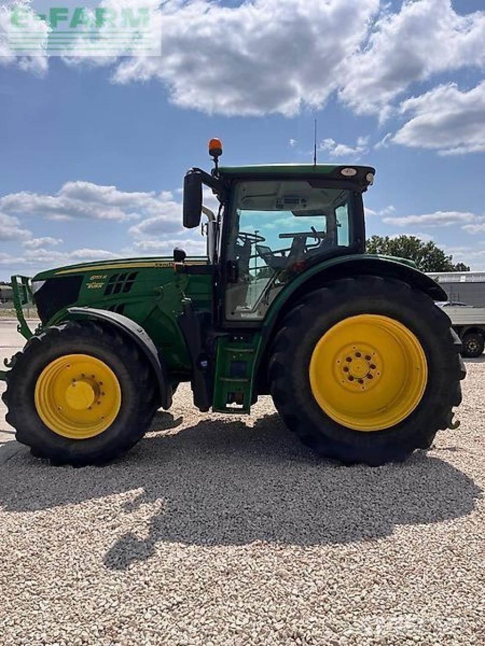 John Deere 6155r Traktory
