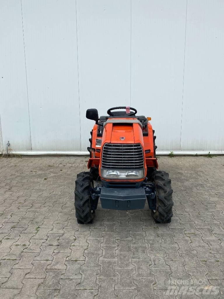 Kubota Aste A17 Kompaktní traktory