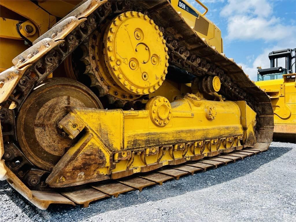 CAT D 6 N XL Pásové dozery