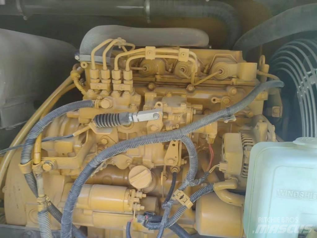 CAT 307 E2 Pásová rýpadla