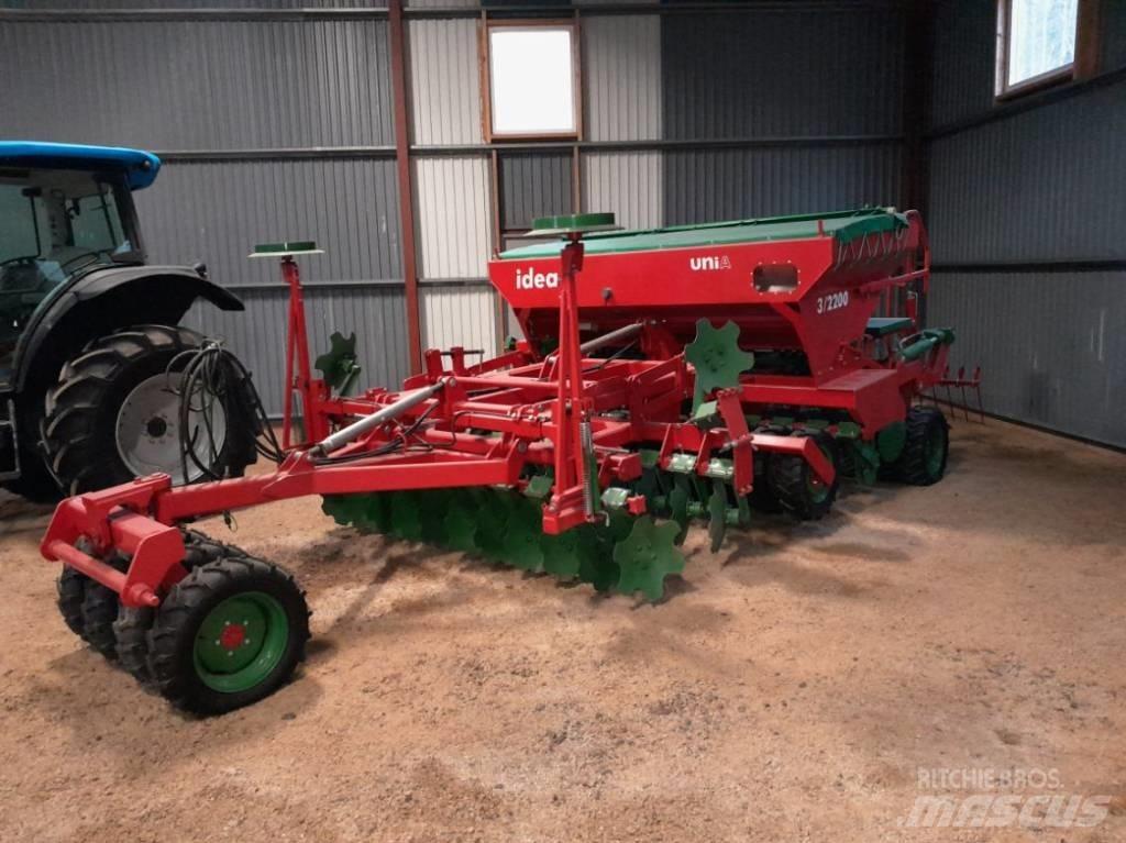Unia Idea 2200/3 XL Mechanické secí stroje