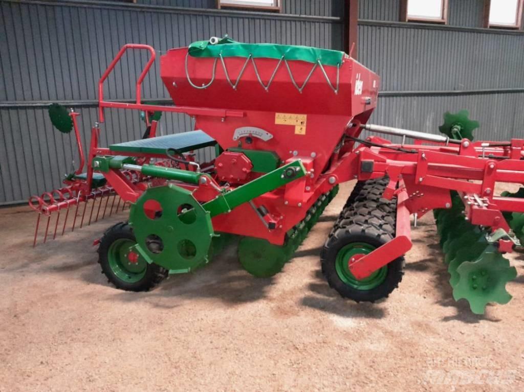 Unia Idea 2200/3 XL Mechanické secí stroje