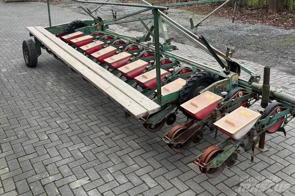 Vicon Monozentra S Přesné secí stroje