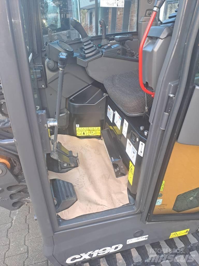 CASE CX 19 D Mini rýpadla < 7t