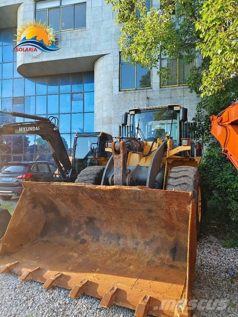 Volvo L 120 Kolové nakladače