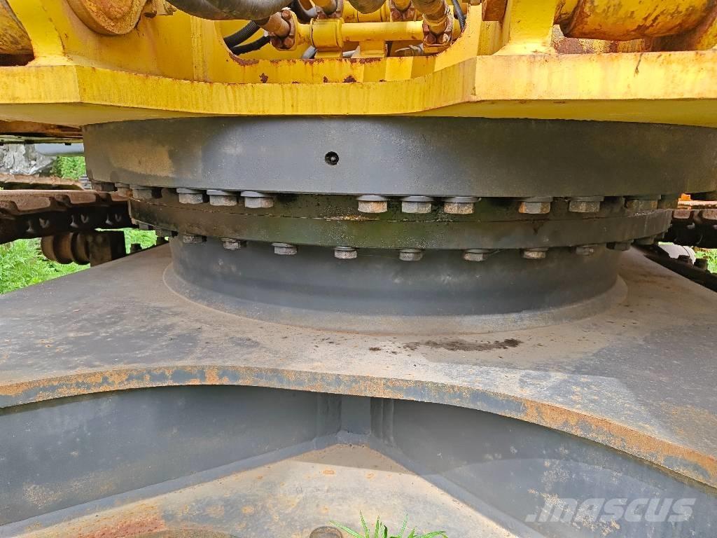 Komatsu PC 400-8 Pásová rýpadla