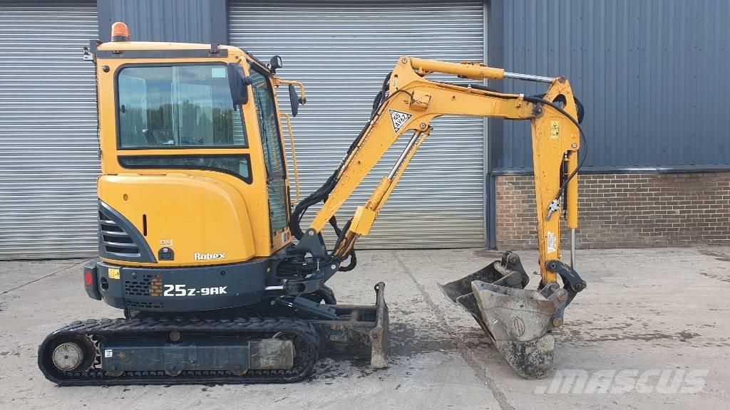 Hyundai R25Z-9 AK Mini rýpadla < 7t