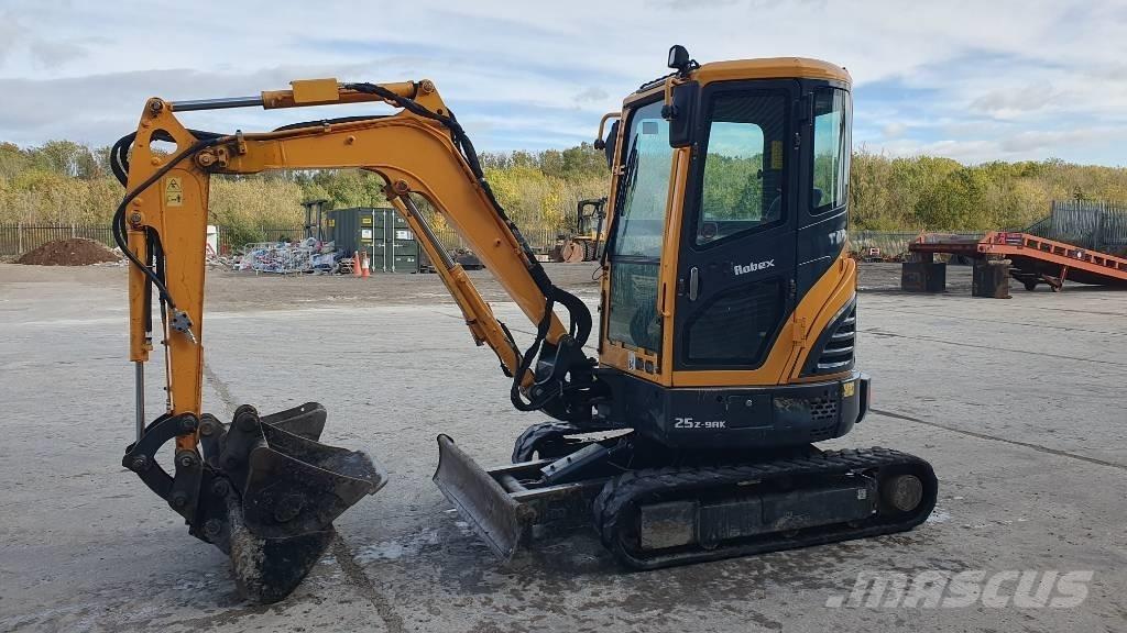 Hyundai R25Z-9 AK Mini rýpadla < 7t