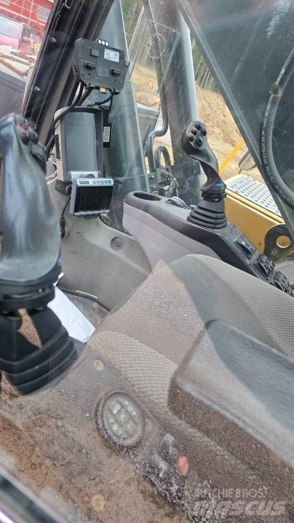 Volvo EC 250 D L Pásová rýpadla