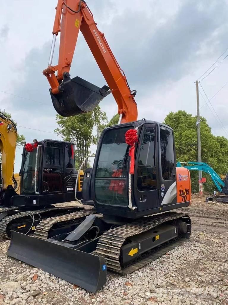 Hitachi zaxis70 Pásová rýpadla