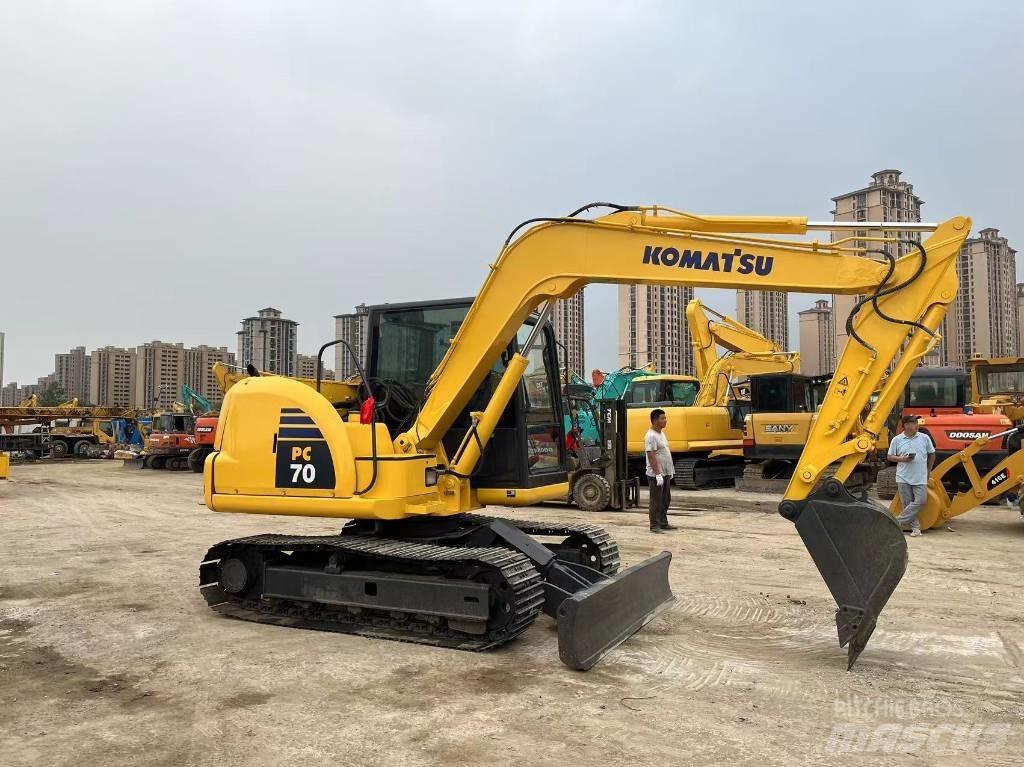 Komatsu PC 70-8 Pásová rýpadla