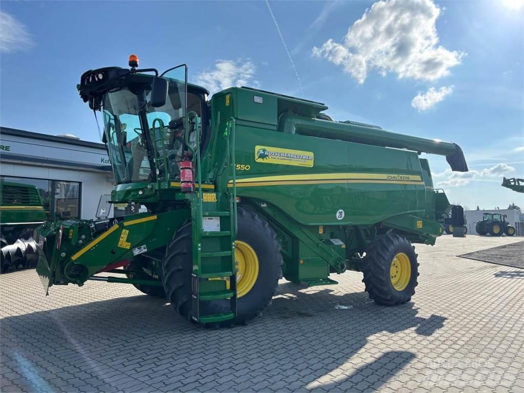 John Deere T550 Sklízecí mlátičky