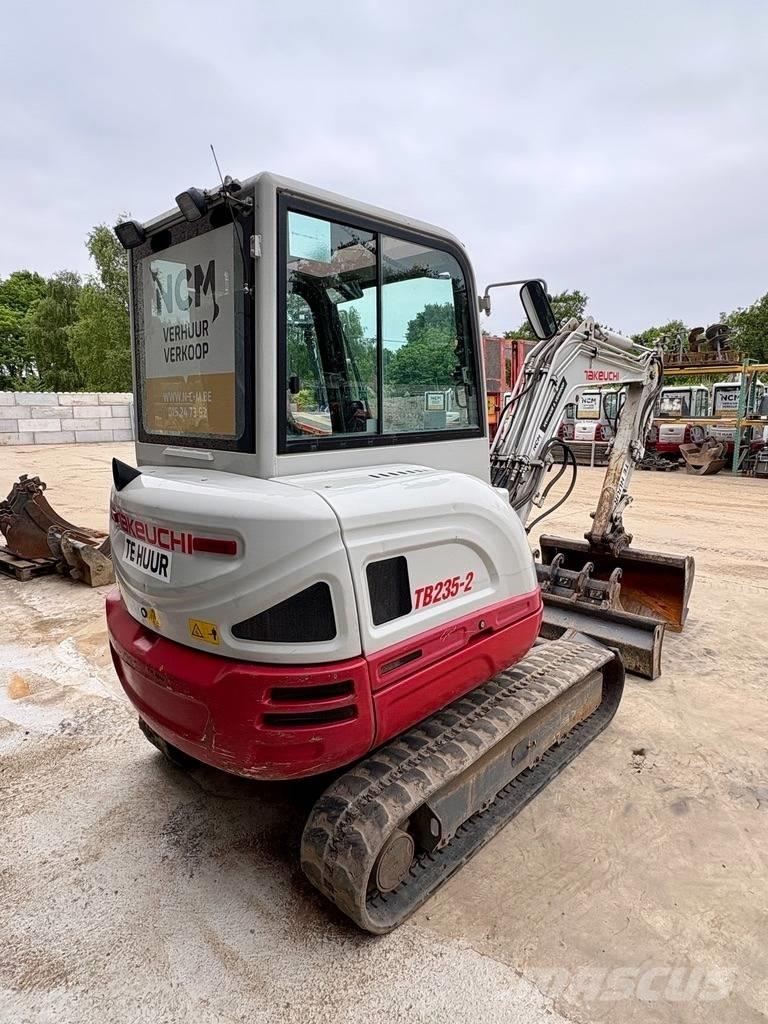Takeuchi TB 235 Mini rýpadla < 7t