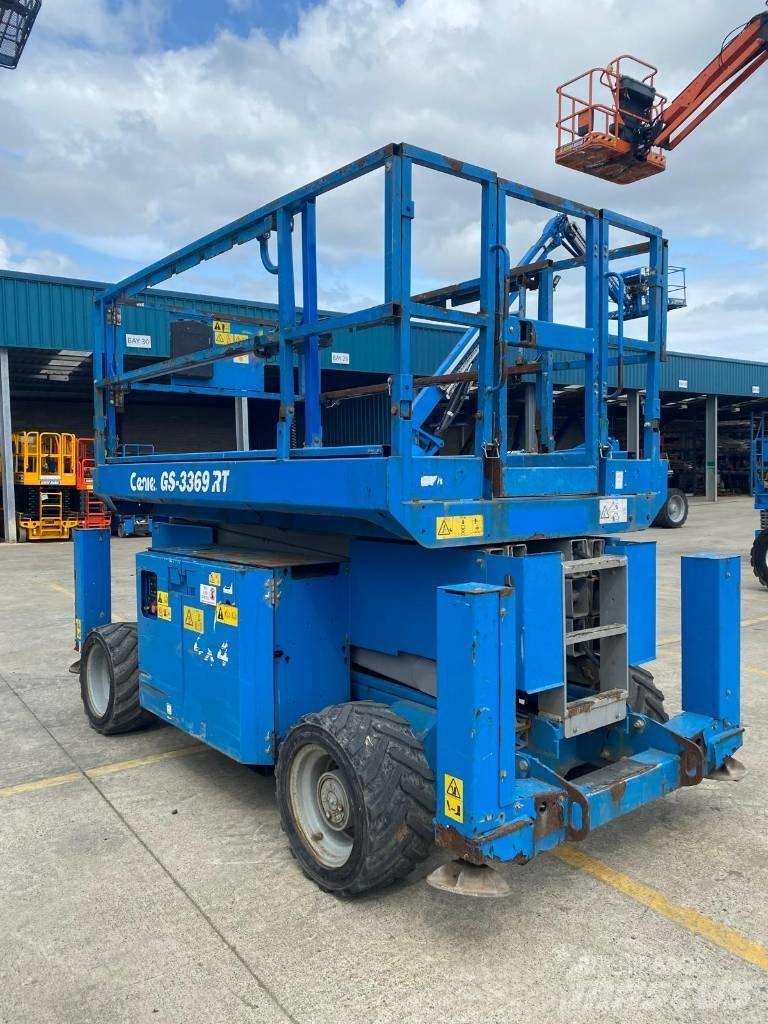 Genie GS 3369 RT Nůžková zvedací plošina