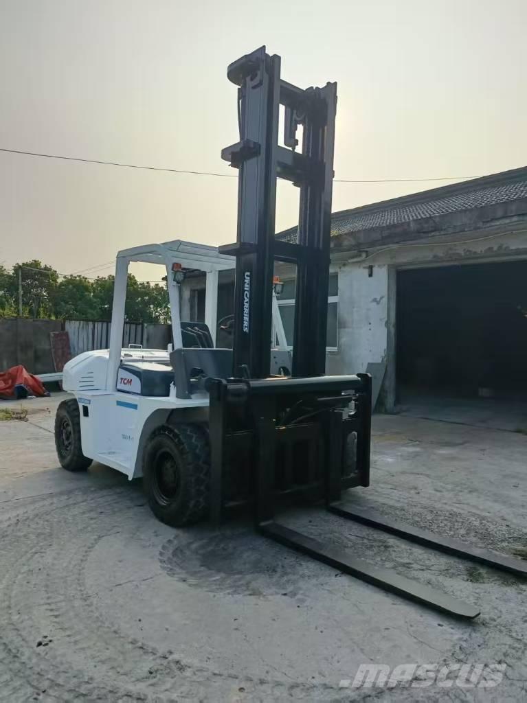 TCM FD 70 Z8 Skříňová nástavba