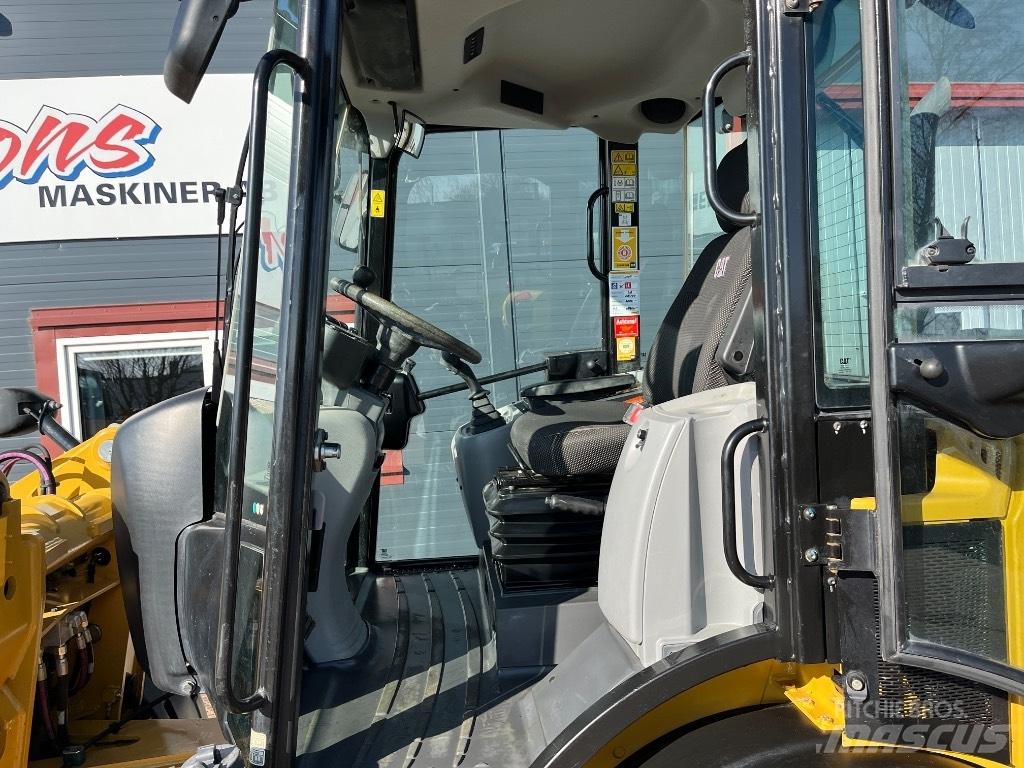 CAT 908M-22 1670Tim Kolové nakladače