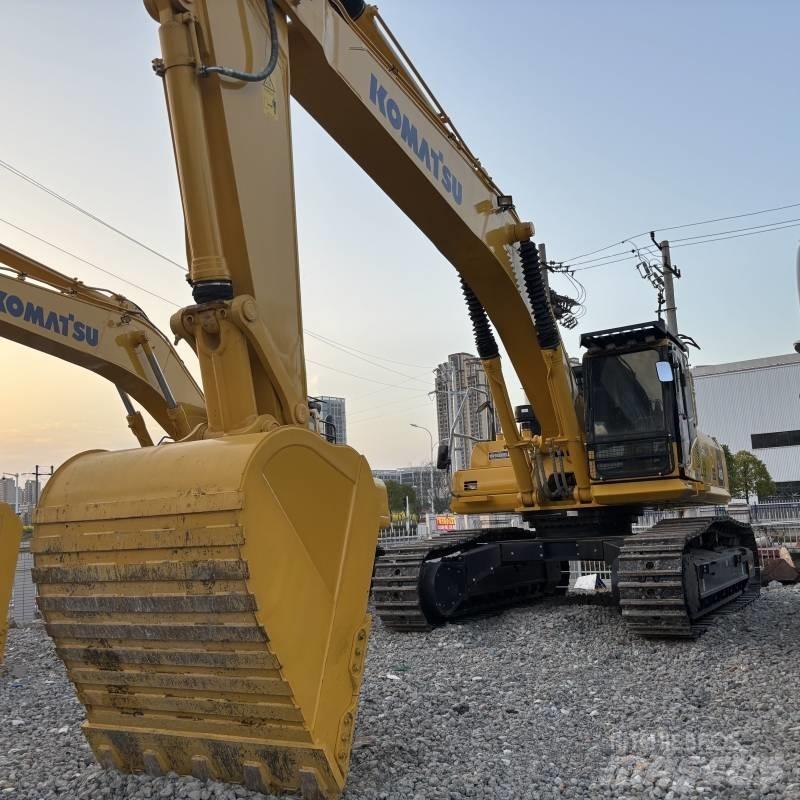Komatsu PC 450 Pásová rýpadla