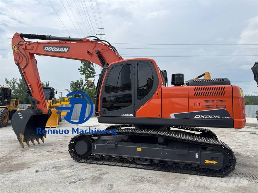 Doosan DX 225 LC-9C Pásová rýpadla