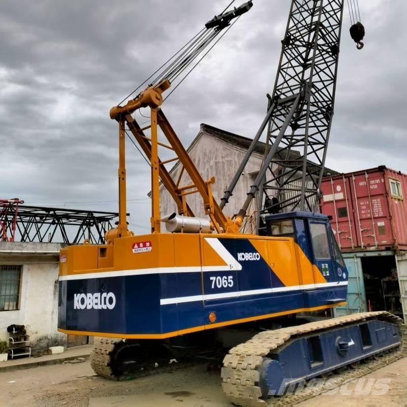 Kobelco 7065 Pásové jeřáby