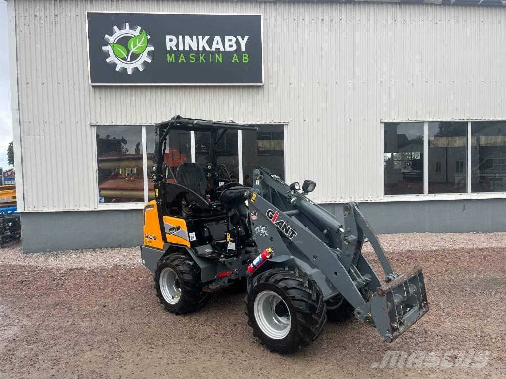 GiANT G 2300 HD Víceúčelové nakladače