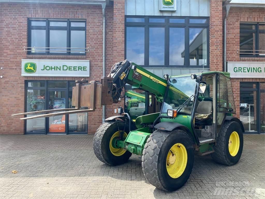 John Deere 3215 Teleskopické manipulátory