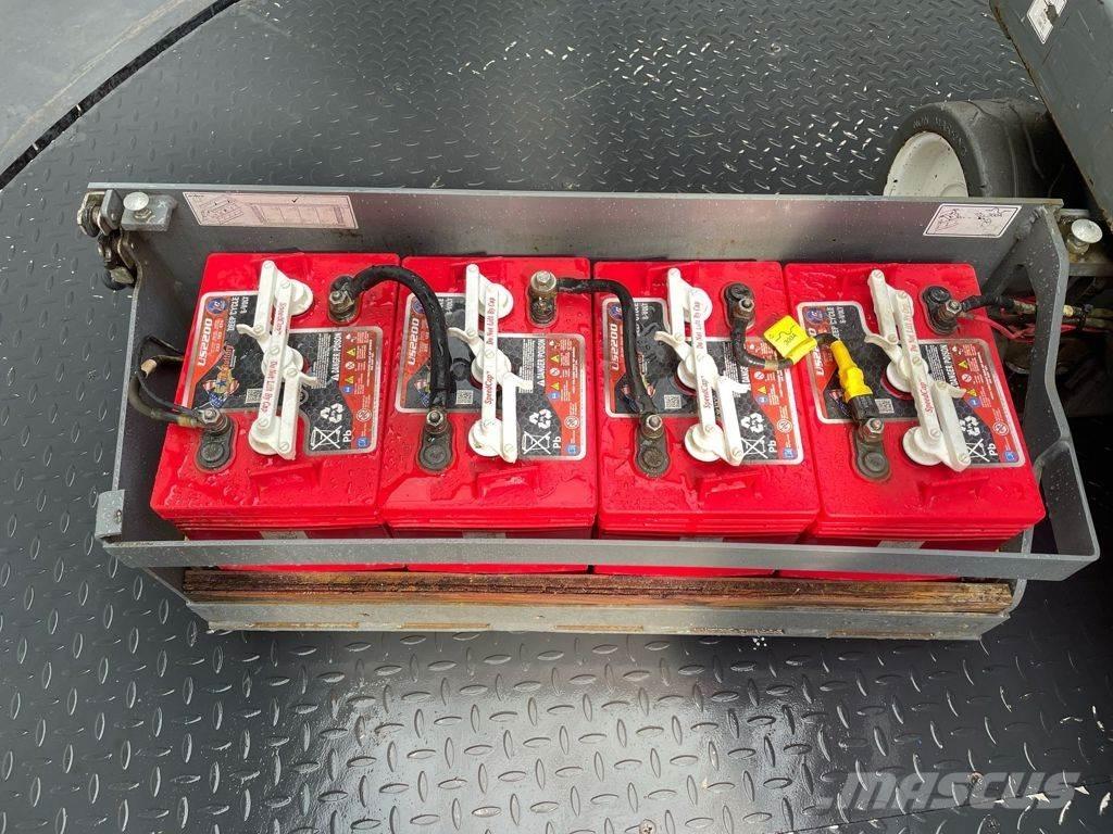 SkyJack SJ3219 Nůžková zvedací plošina