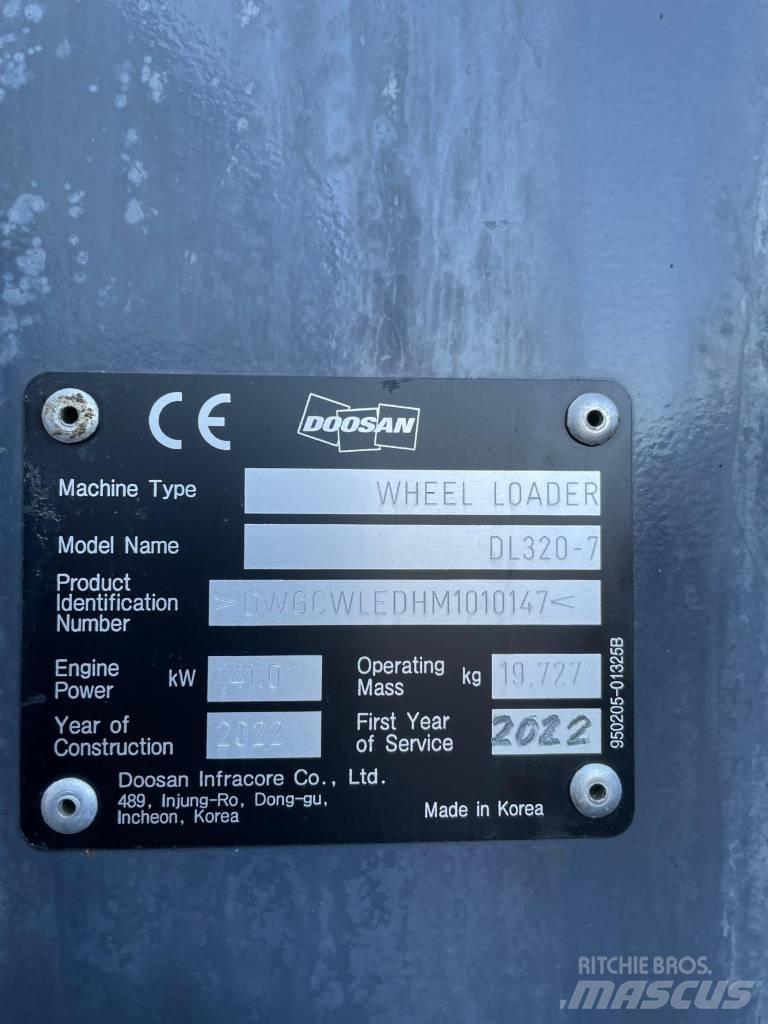 Doosan DL 320-7 Kolové nakladače