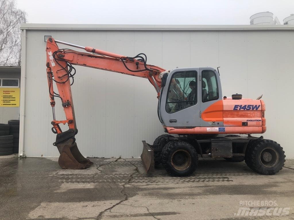 Fiat-Kobelco E 145 W Kolová rýpadla