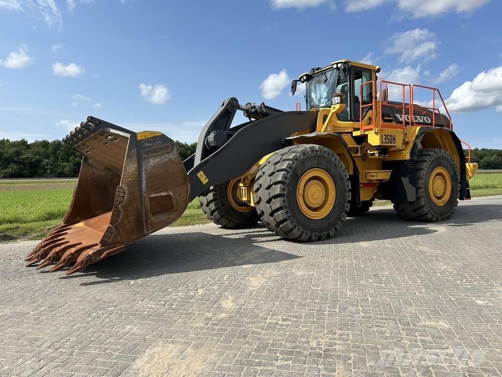 Volvo L350H Kolové nakladače