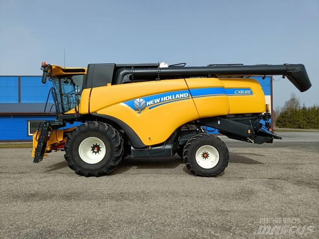 New Holland CX 8.85 Sklízecí mlátičky