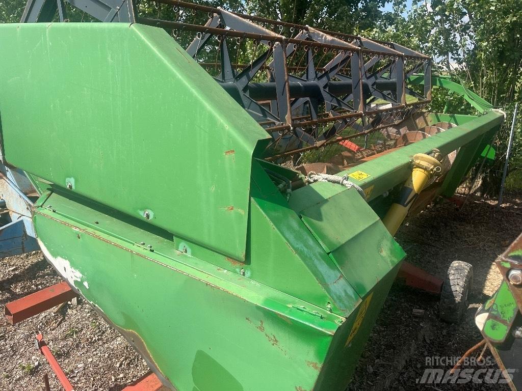 John Deere 2058 Sklízecí mlátičky