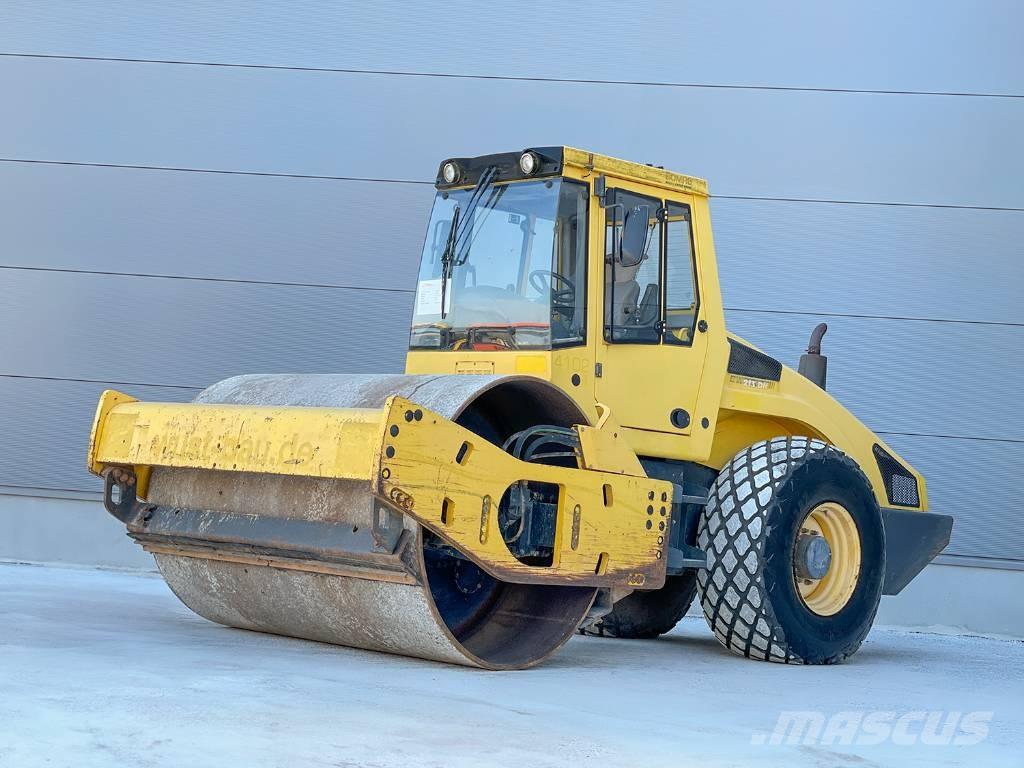 Bomag BW 213 DH-4 Tahačové válce