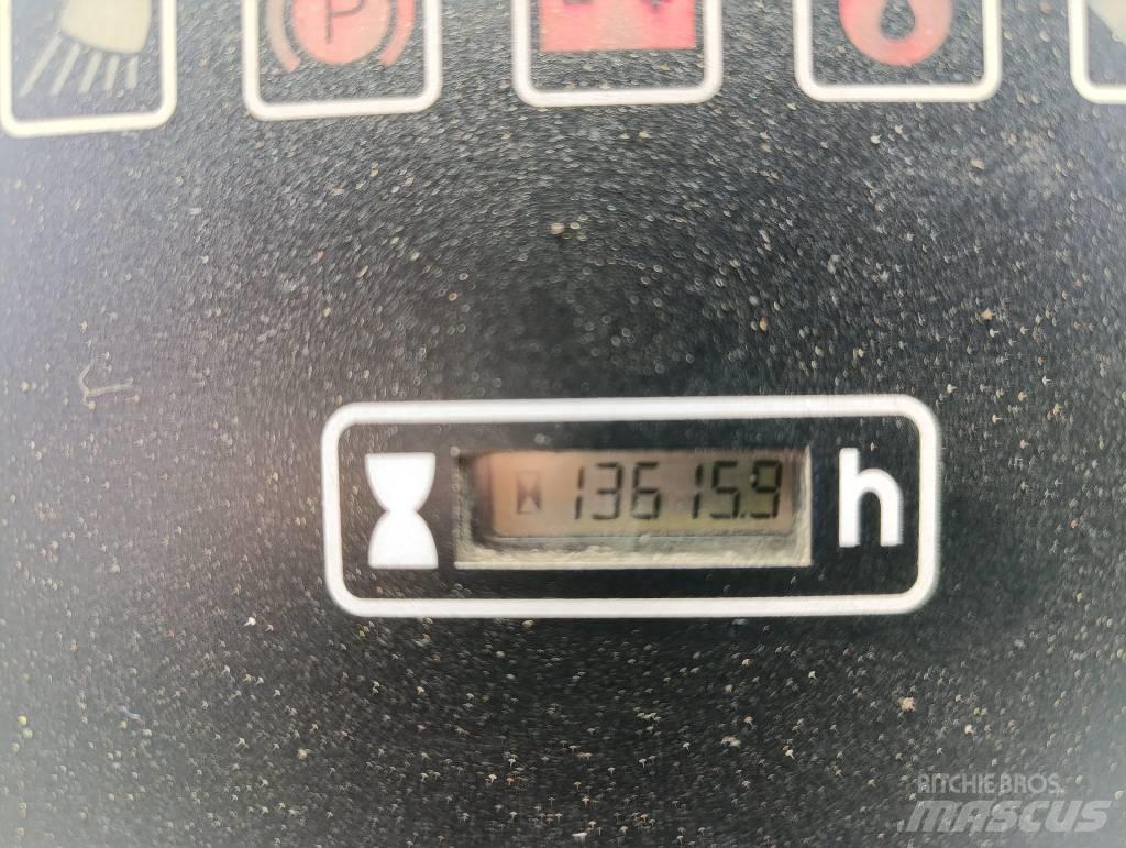 Hanomag 15 F Kolové nakladače