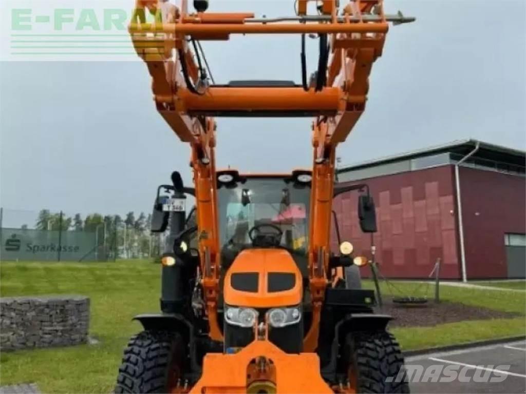 John Deere 6120m Traktory
