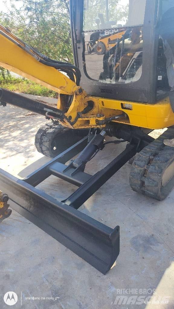 JCB 8035 ZTS Mini rýpadla < 7t