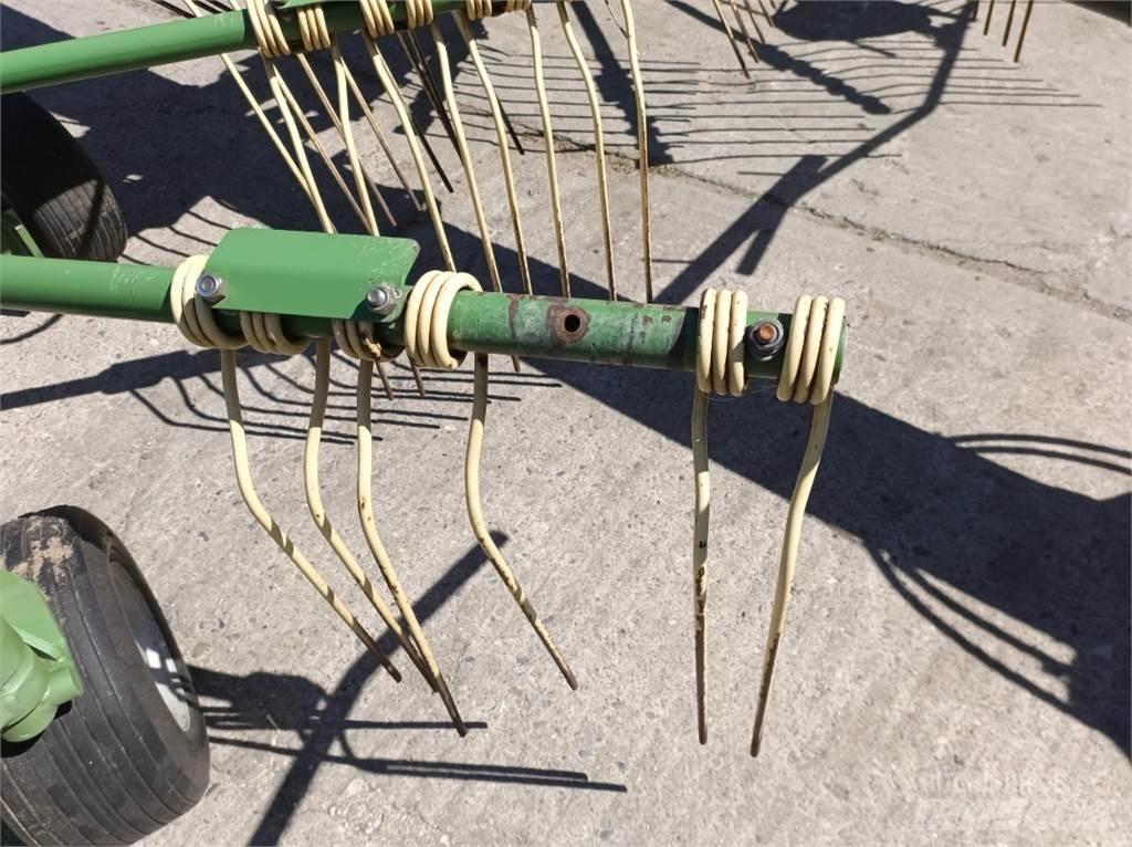 Krone Swadro 800 Řádkovací žací stroje