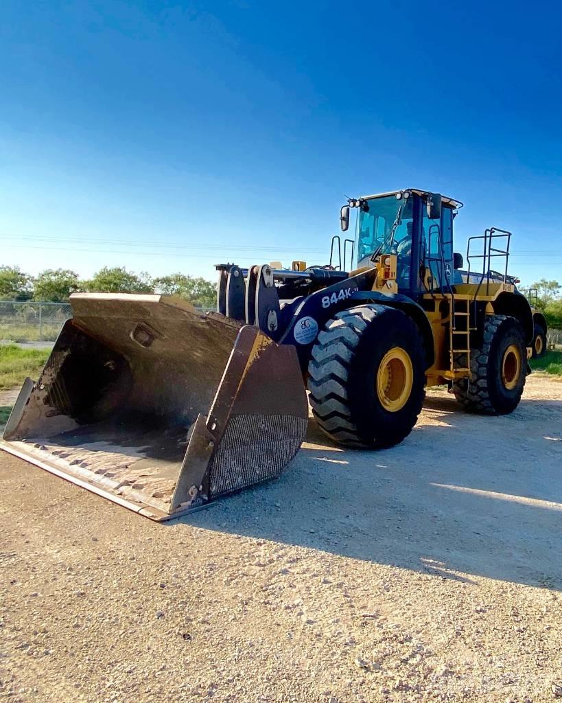 John Deere 844 K Kolové nakladače