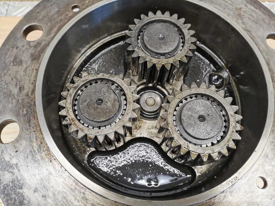 JLG 307 reducer Převodovka