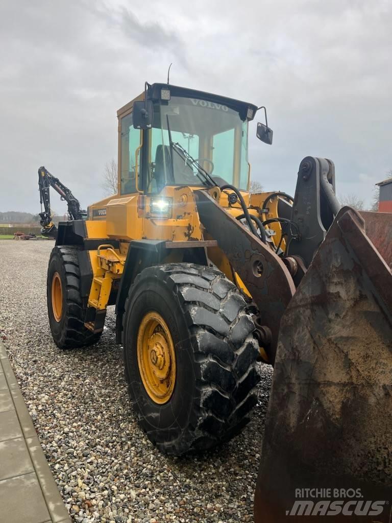 Volvo L 90 Kolové nakladače