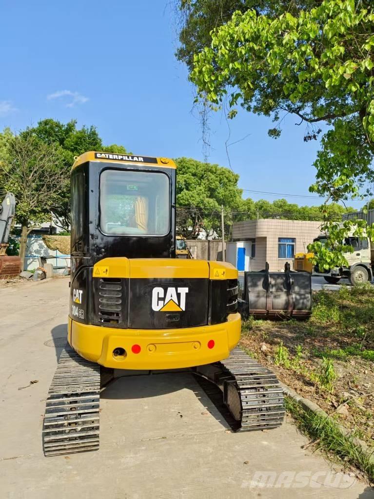 CAT 304 CR Mini rýpadla < 7t