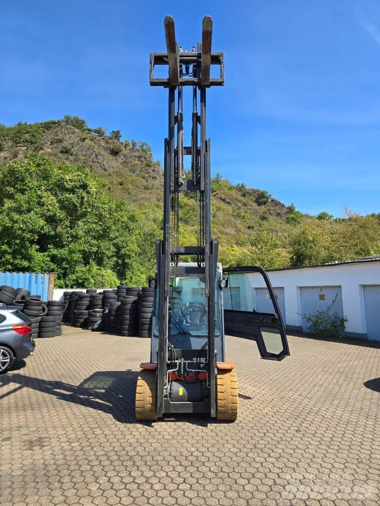 Toyota Traigo 80 Akumulátorové vozíky