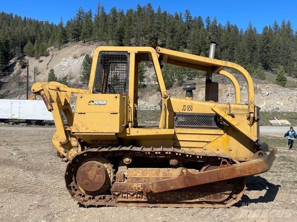 DEERE 850 Pásové dozery