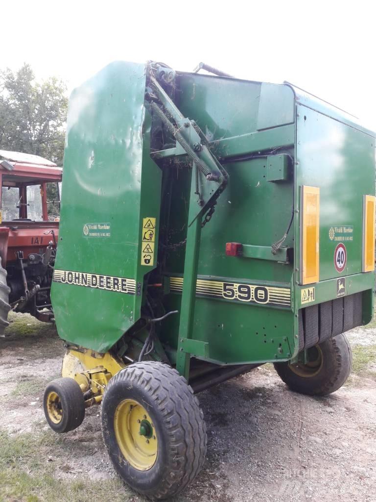 John Deere 590 Lis na válcové balíky