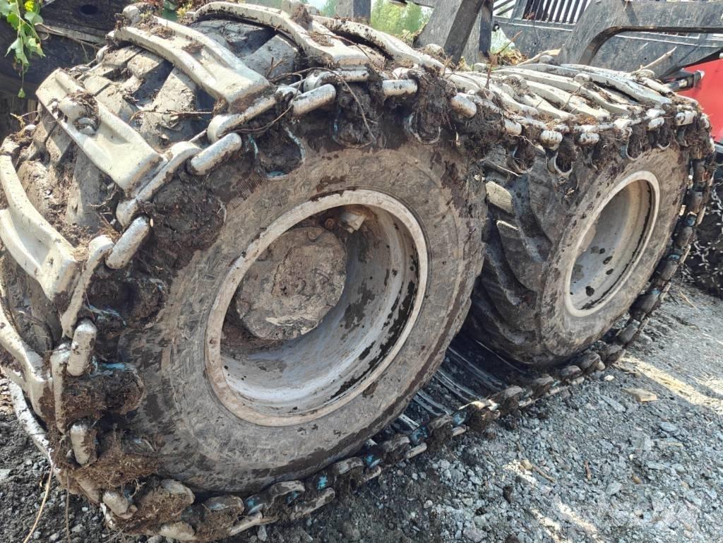 Komatsu 875 Vyvážecí traktory