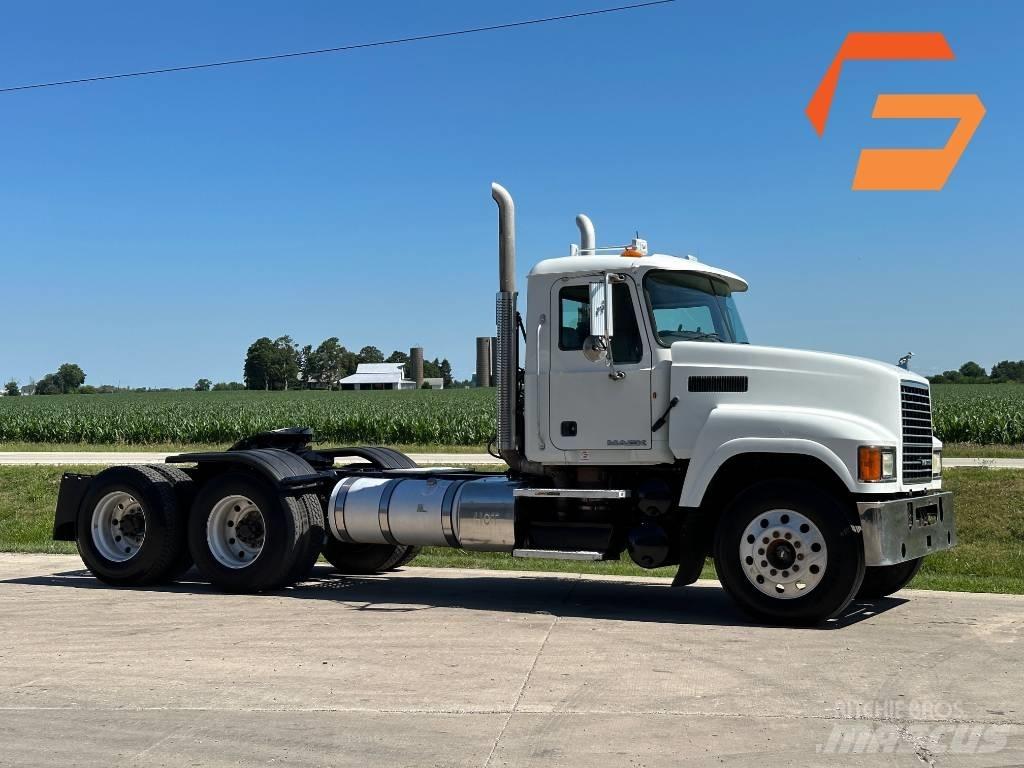 Mack CH 613 Tahače