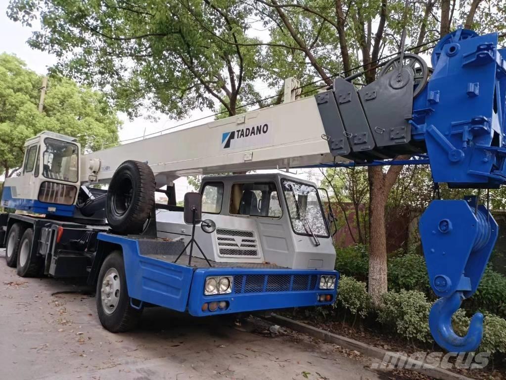 Tadano TL300E Univerzální terénní jeřáby