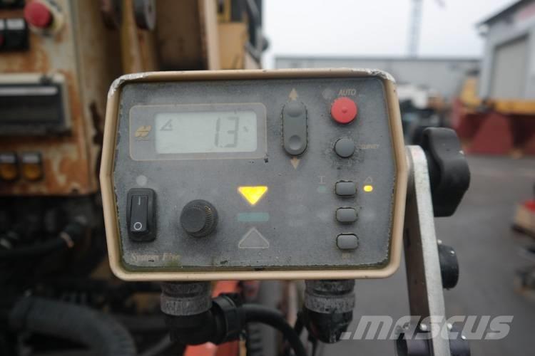 Dynapack F121 4WD Finišery