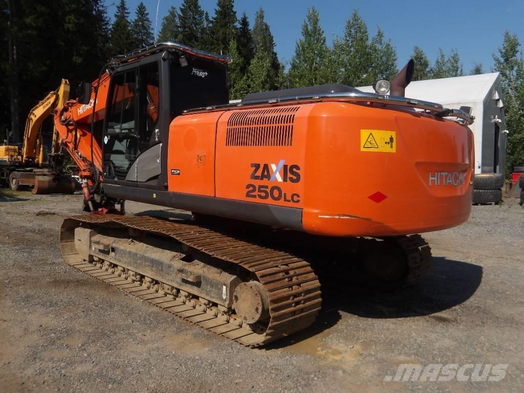 Hitachi ZX 250 LC-3 Pásová rýpadla