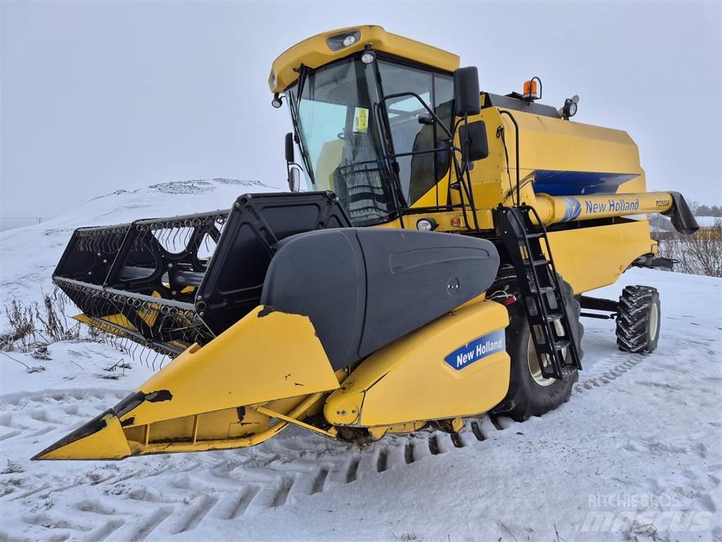 New Holland TC5050 Sklízecí mlátičky